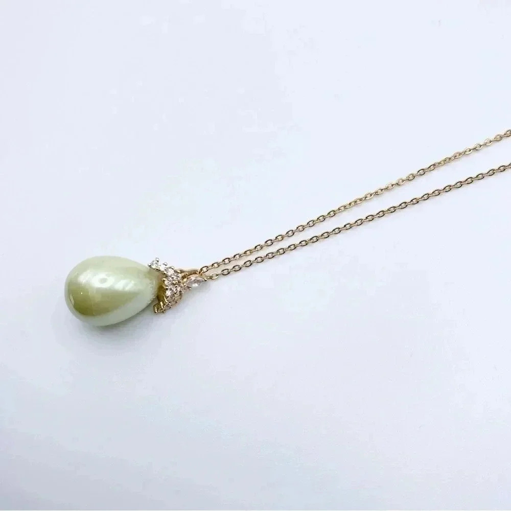 DROP pearl necklace